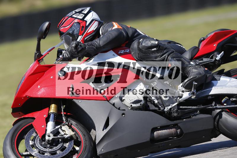 Archiv-2025/48 25.08.2025 Cornu Master School ADR/blau-bleu/101